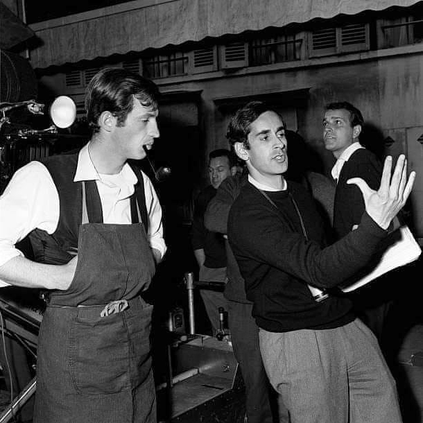 Jean-Paul Belmondo et Édouard Molinaro sur le tournage de La Chasse à l'homme (1964)