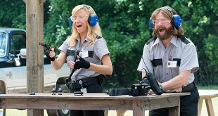 Kristen Wiig et Zach Galifianakis dans Les Cerveaux (Jared Hess, 2016)