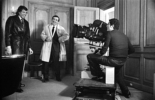Jacques Brel et Lino Ventura dirigés par Claude Lelouch sur le plateau de L'Aventure c'est l'aventure (1972)