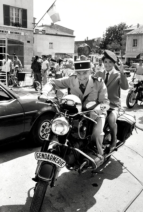 Louis de Funès et Élisabeth Étienne sur le tournage du film Le Gendarme et les gendarmettes (Jean Girault, 1982) - © Patrice Picot