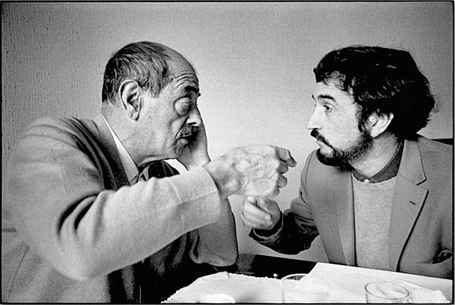 Luis Buñuel et Jean-Claude Carrière en 1969 à Tolède - © Mary Ellen Mark