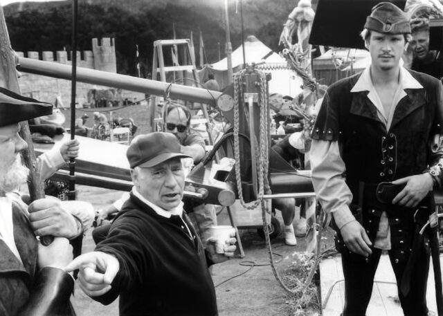 Mel Brooks et Cary Elwes sur le tournage de Sacré Robin des bois (1993)