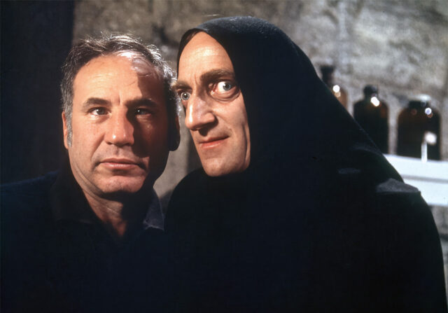 Mel Brooks et Marty Feldman sur le tournage de Frankenstein Junior (1974)