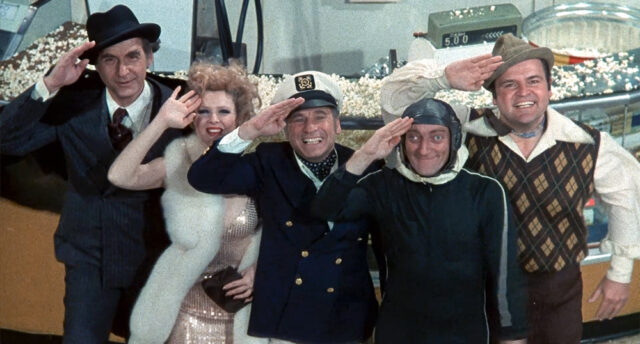 Sid Caesar, Berbadette Peters, Mel Brooks, Marty Feldman et Dom De Luise dans Silent Movie (1976)