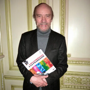 Jean-Paul Rappeneau et le livre "Les Comédies à la française" en 2011 - © Jérémie Imbert